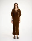 by malene birger Rosae Dress bison brown on figure front