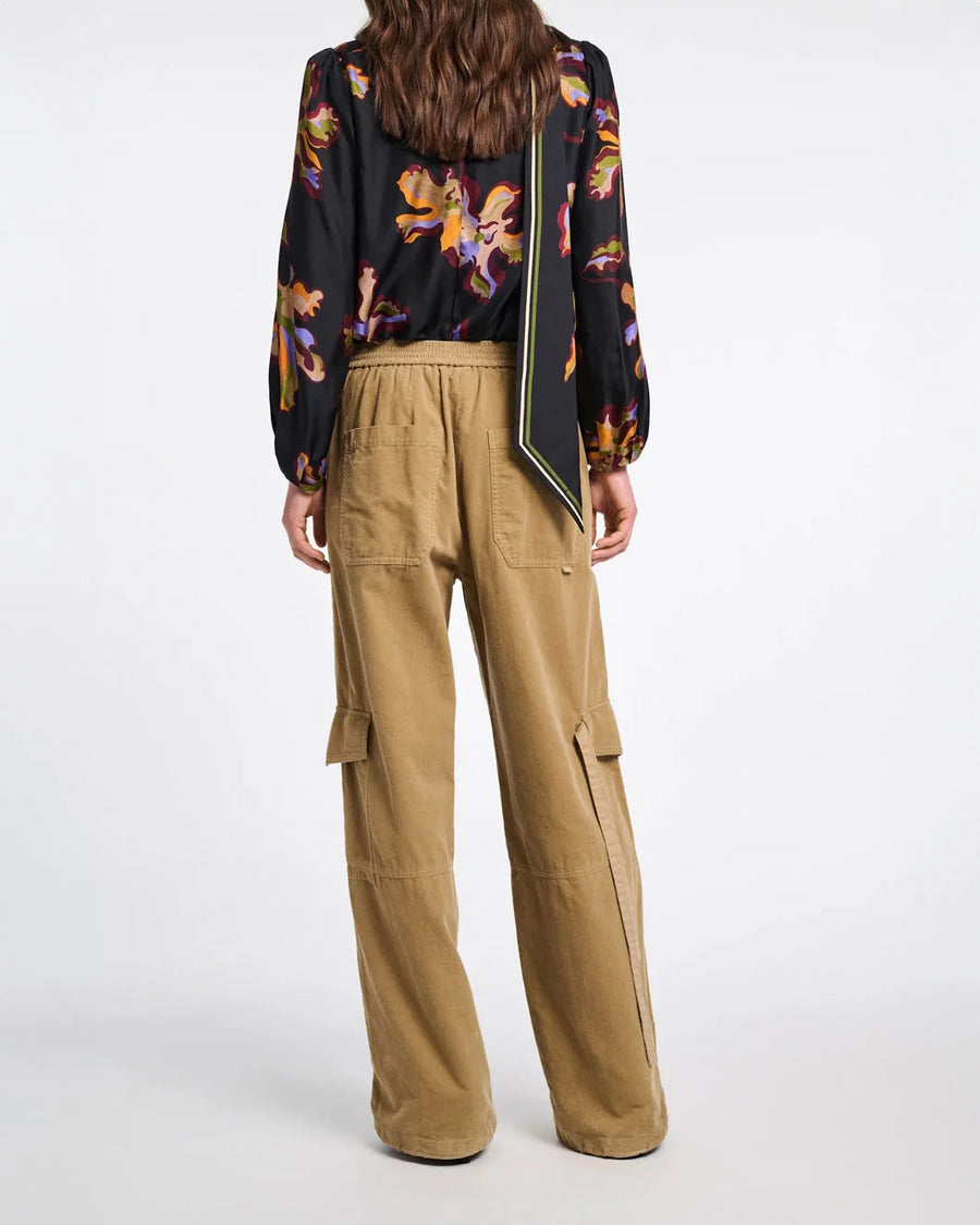 Dorothee Schumacher Floral Sedutive blouse flame all over print on figure back