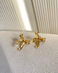  Hannan Ribbon Bow Studs Gold