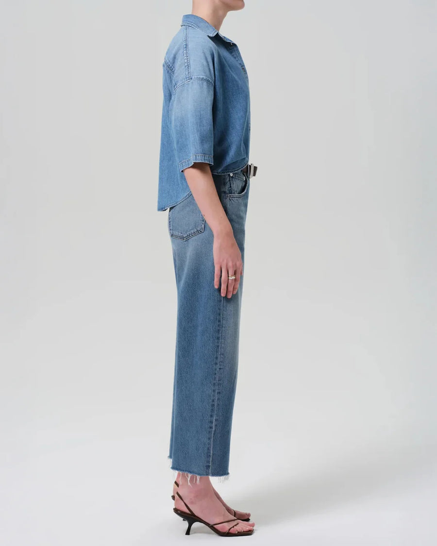 ayla raw hem crop jean telegraph on figure side