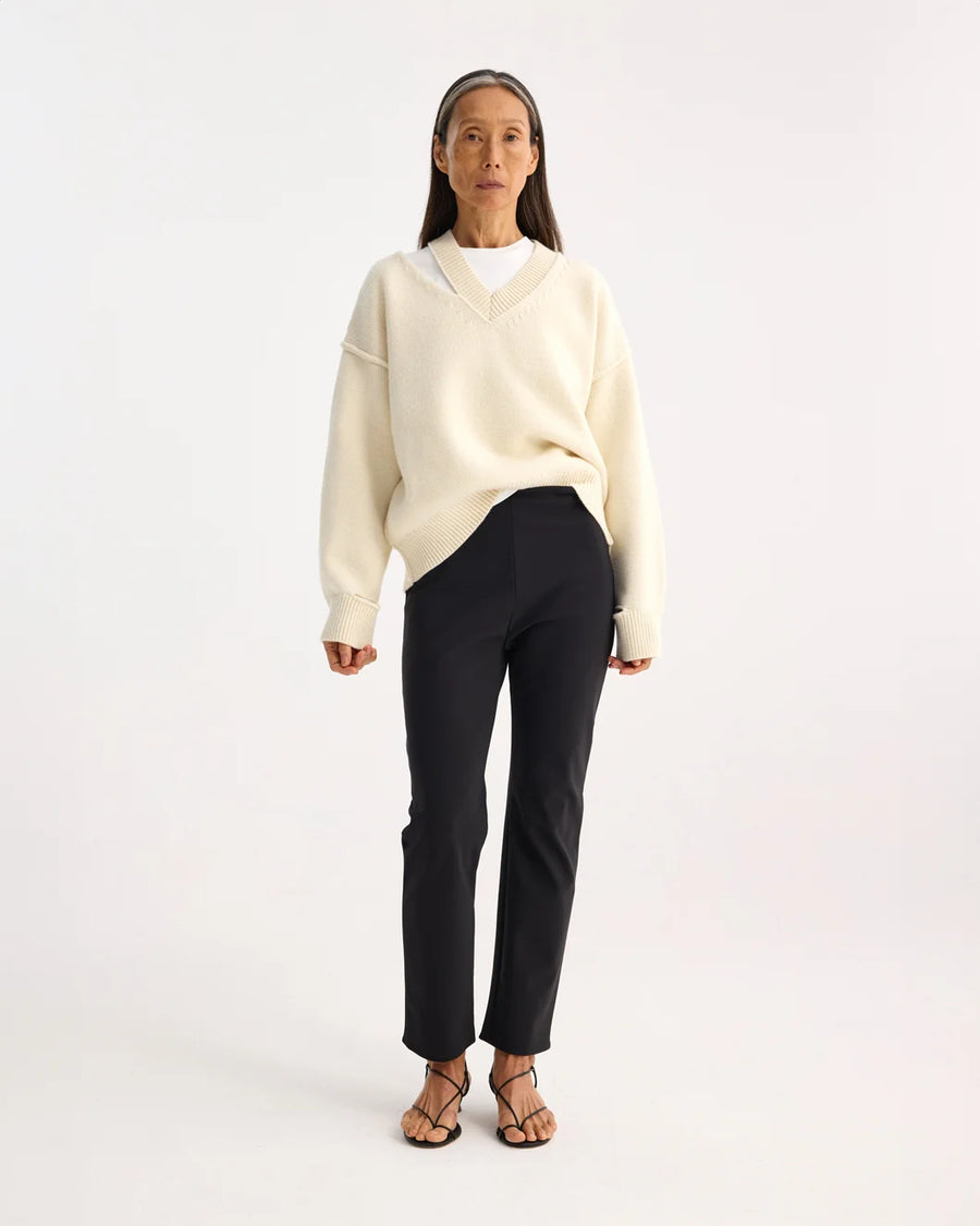 rohe Deconstructed Cashmere Knitted V-Neck off white on figure front