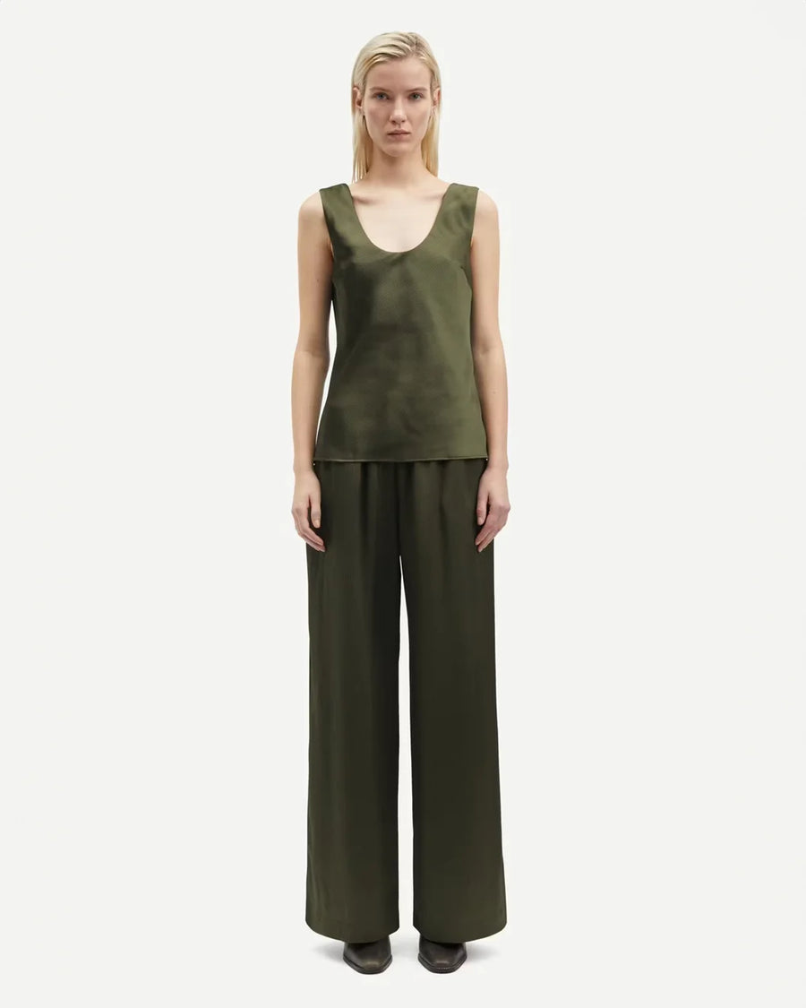 samsoe samsoe Sahelena Trousers forest night green on figure front