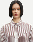 samsoe samsoe Samos Shirt fudgsickle stripe brown and white on figure front detail