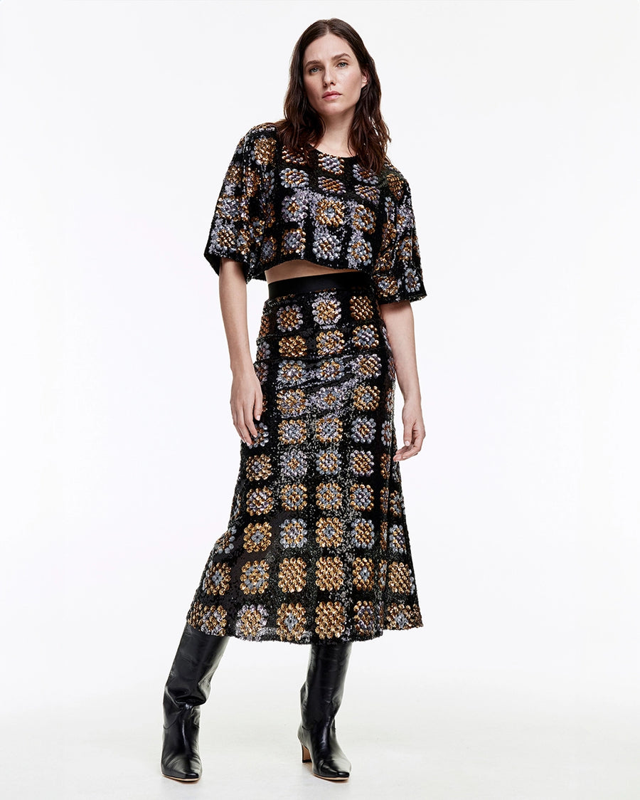 smythe sequin midi skirt black and gold on figure