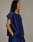 soeur Colombie blouse blue on figure side