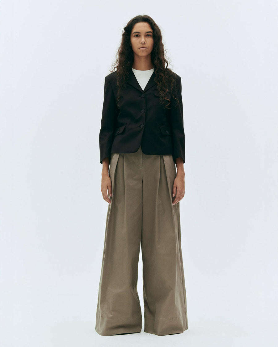 the garment Cassano Wide Pants smoke brown on figure front