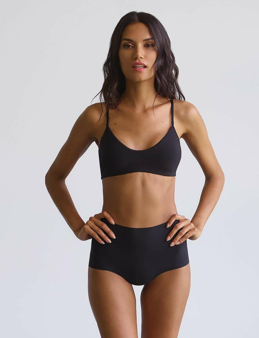 Butter high rise panty in black paired with a bralette in black.